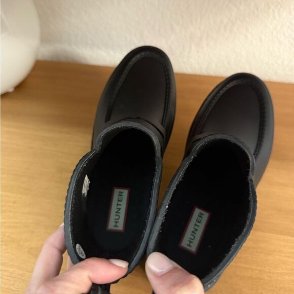 Hunter Black Women's Refined Stitch Detail Loafer Boots Size 7 - Picture 6 of 7